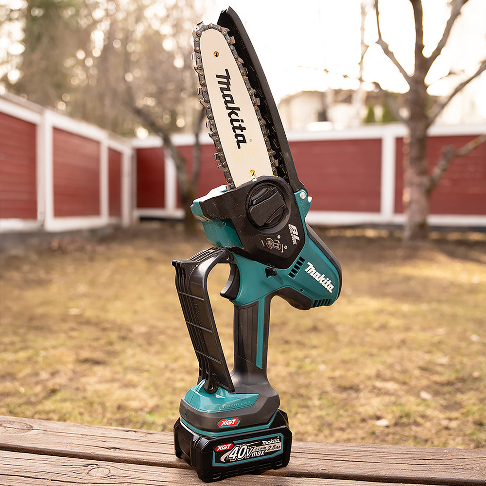 Makita UC029GZ 40V XGT Cordless Brushless Chainsaw β 6" Bar, Bare Unit
